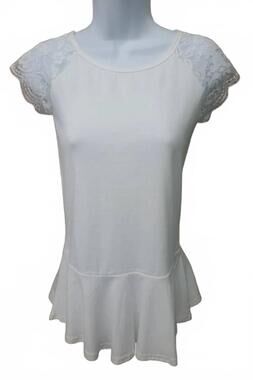 NEW COL STORY women's ruffle lace tee in white